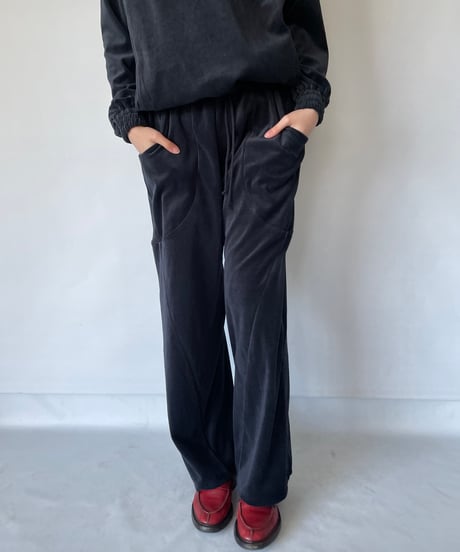 ANDER "VELOUR CURVY PANTS"