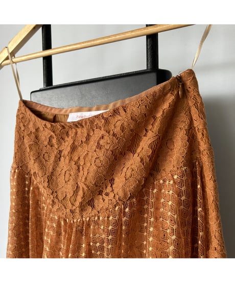 Asymmetrical flower lace skirt