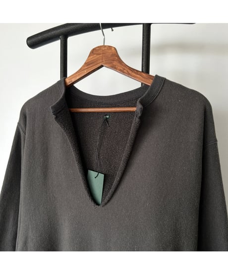 NAM "Accordion Worn Neck Sweat"