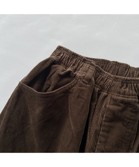 COMFORTABLE REASON "Straight Cords Slacks"