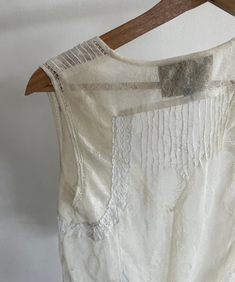 lace gilet