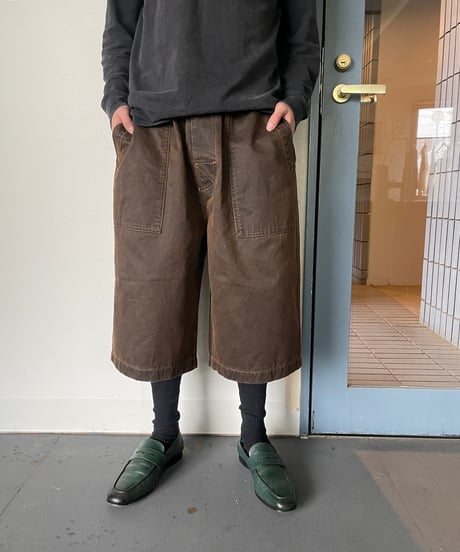 COMFORTABLE REASON "Botanical Wax Aging Shorts"