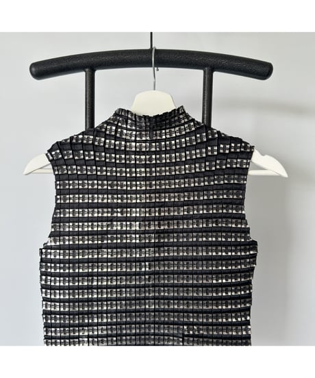 Metallic Pleats Tops