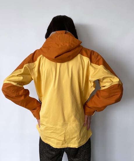 07s patagonia LIGHT SMOKE FLASH JACKET XS