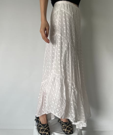 Floral embroidery skirt