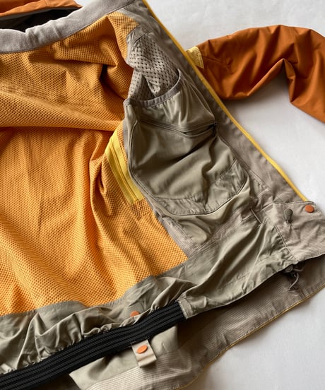 07s patagonia LIGHT SMOKE FLASH JACKET XS