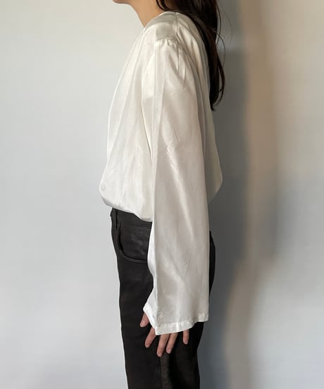 euro vintage back zip blouse