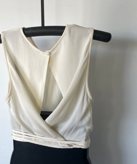Europe back cross open no sleeve