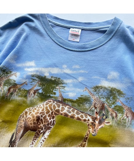 00s Giraffe Tee