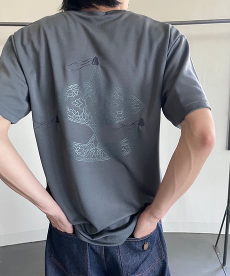 rajabrooke "WAU LOGO TEE"