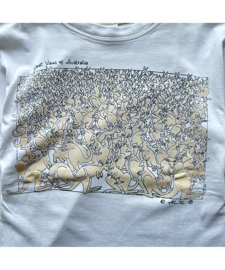 87s Kangaroo Tee