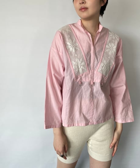 Europe vintage embroidery shirt