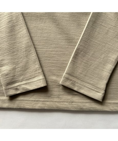 80-90s  Back Pocket V-neck Sweat