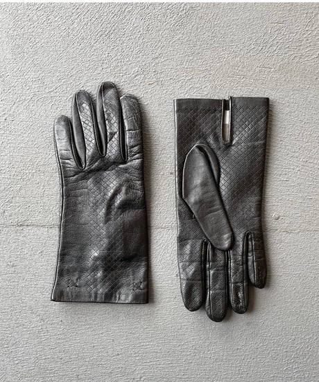 Vintage leather glove