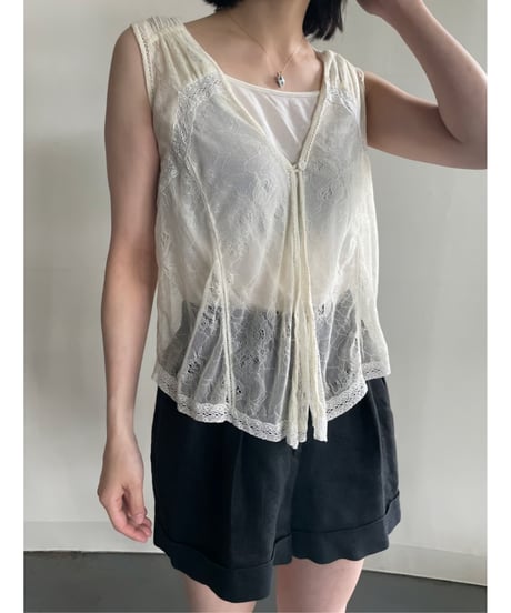 lace gilet