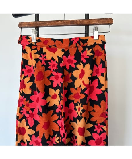 Vintage Floral pattern Pants