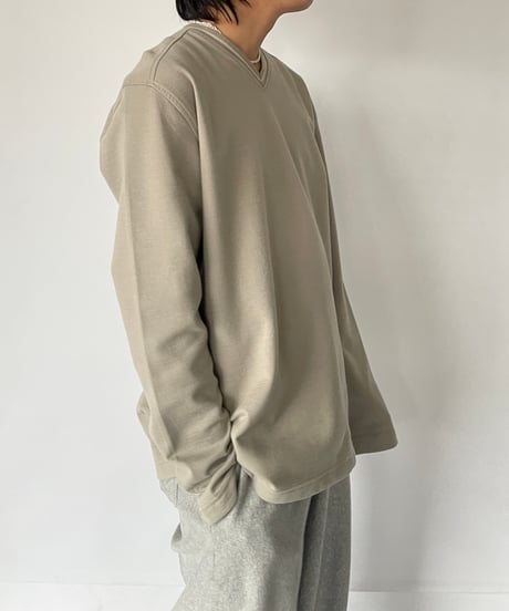 80-90s  Back Pocket V-neck Sweat