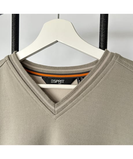 80-90s  Back Pocket V-neck Sweat
