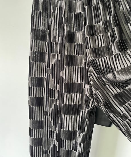 Pleats easy pants