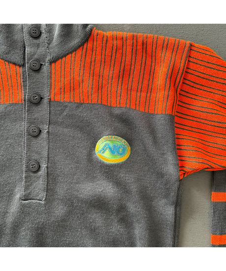 Europe High Neck Button Knit