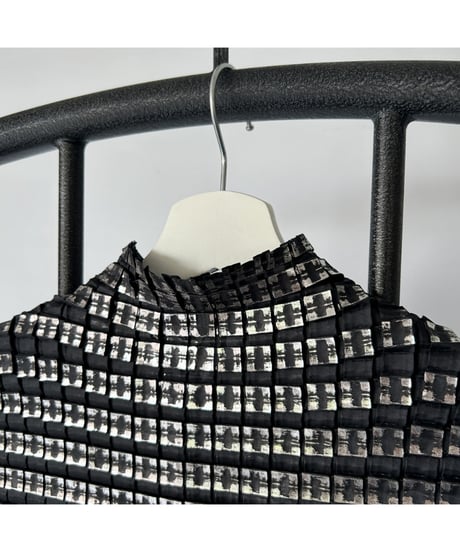 Metallic Pleats Tops
