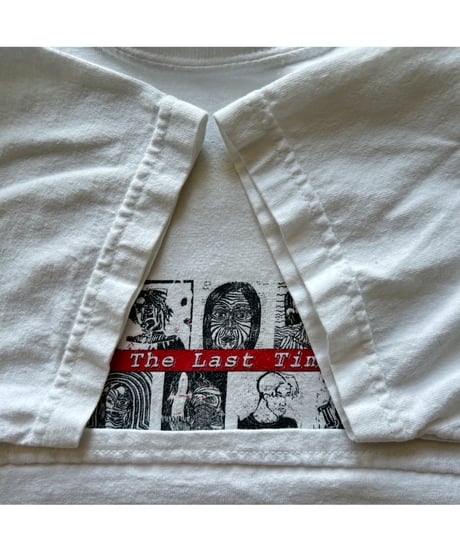 00s MILWAUKEE ART MUSEUM "Smiled At An Unfamiliar Face？" Tee