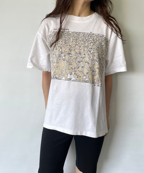 87s Kangaroo Tee