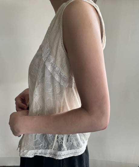 lace gilet