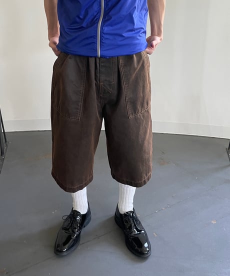 COMFORTABLE REASON "Botanical Wax Aging Shorts"
