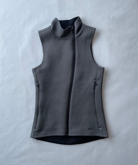 NIKE Women Therma Sphere Max Training Vest M