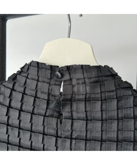Metallic Pleats Tops
