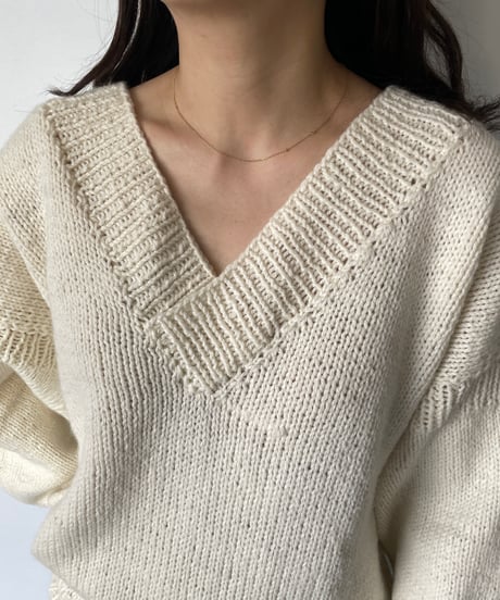 V-neck Knit