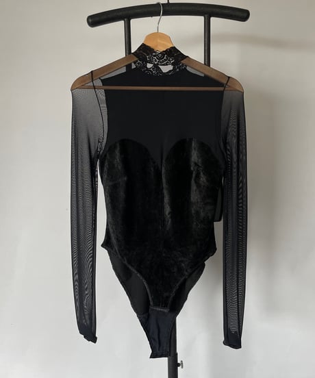 velours body suit