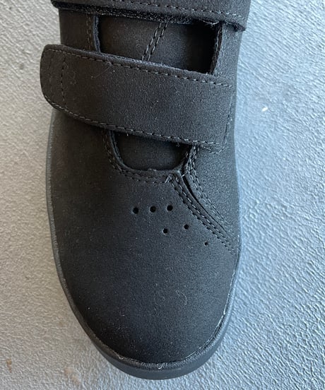 AREth "I velcro" Black Vegan Suede