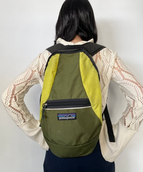 2001s patagonia DAY PACK