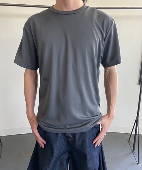 rajabrooke "WAU LOGO TEE"