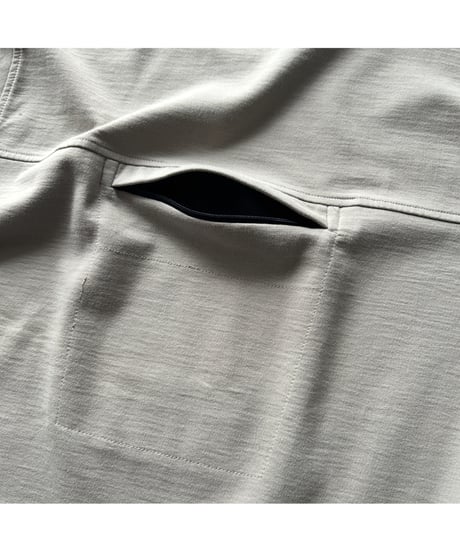 80-90s  Back Pocket V-neck Sweat