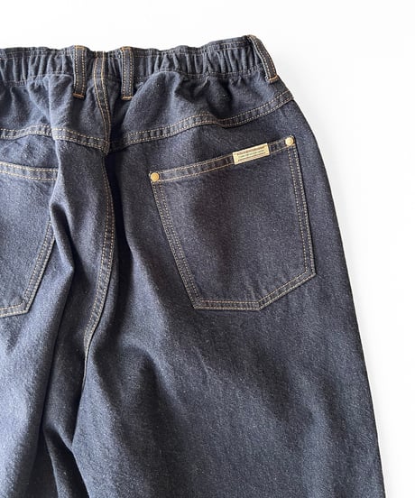 COMFORTABLE REASON "Reactive Dyed Denim"