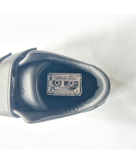 AREth I (velcro) "Black Leather/Gum"