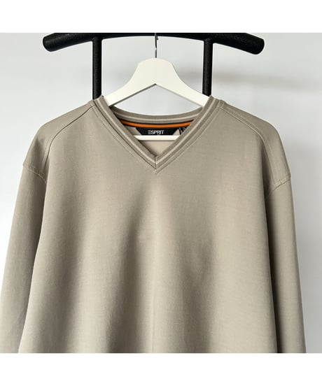 80-90s  Back Pocket V-neck Sweat