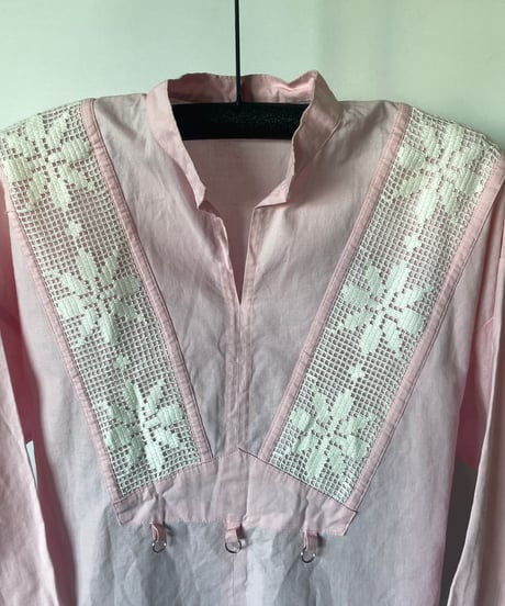 Europe vintage embroidery shirt