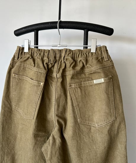 COMFORTABLE REASON ”Rodeo Slacks“ OLIVE