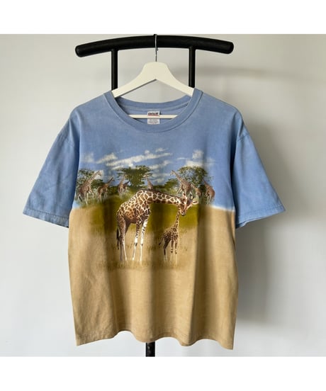 00s Giraffe Tee