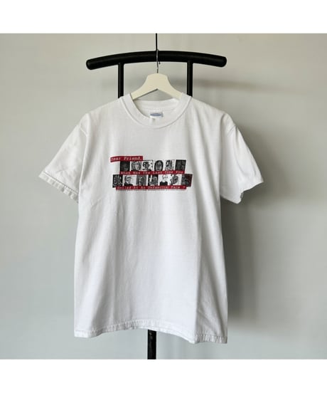 00s MILWAUKEE ART MUSEUM "Smiled At An Unfamiliar Face？" Tee