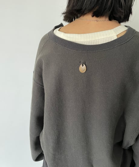 NAM "Accordion Worn Neck Sweat"