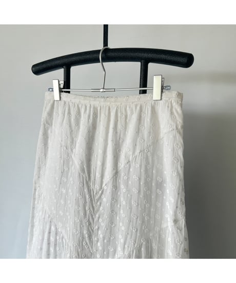Floral embroidery skirt