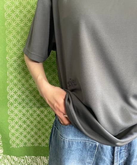 rajabrooke "WAU LOGO TEE"
