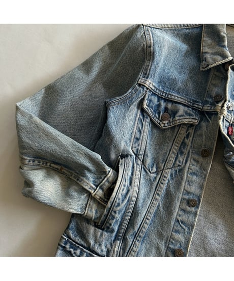 80s Levi's denim jacket