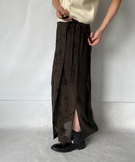 Flocky flower wrap skirt