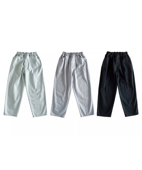 COMFORTABLE REASON "Surface Dyed Denim"